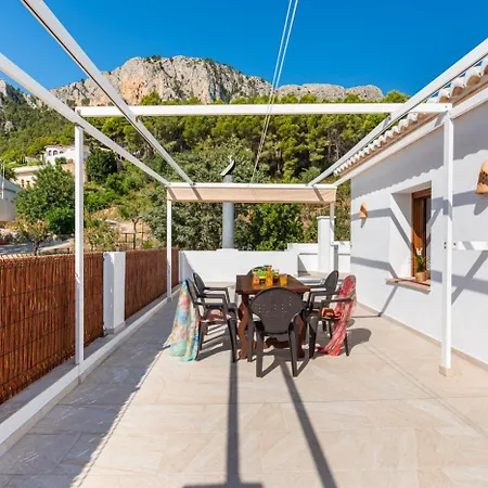 Joan - Plusholidays فيلة *