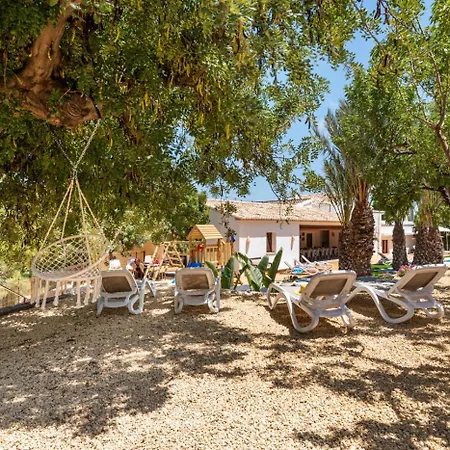 Joan - Plusholidays فيلة *