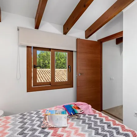 Joan - Plusholidays Villa