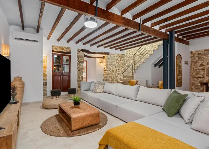 Joan - Plusholidays Villa Calpe