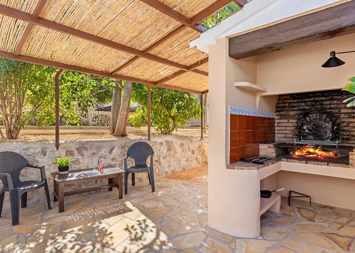 Joan - Plusholidays Villa Calpe