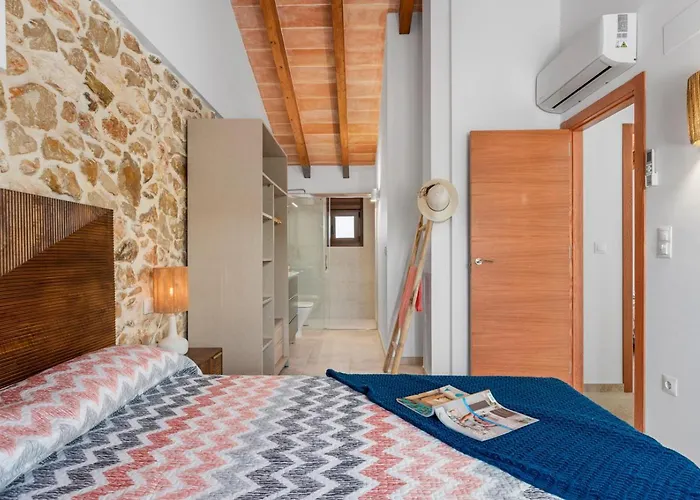 Joan - Plusholidays Calpe