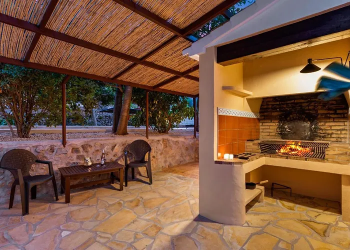 Villa Joan - Plusholidays